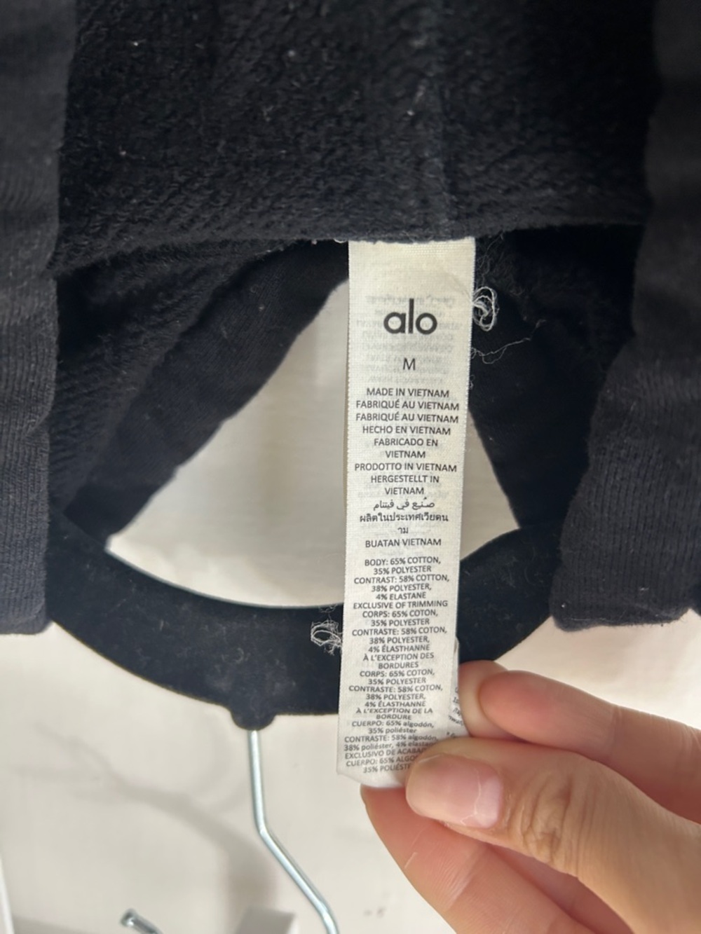ALO Yoga Women’s Black Pullover Hoodie - Picture 3 of 3